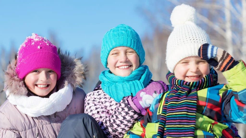Bild: Winter Outdoor Aktivitäten für Kinder